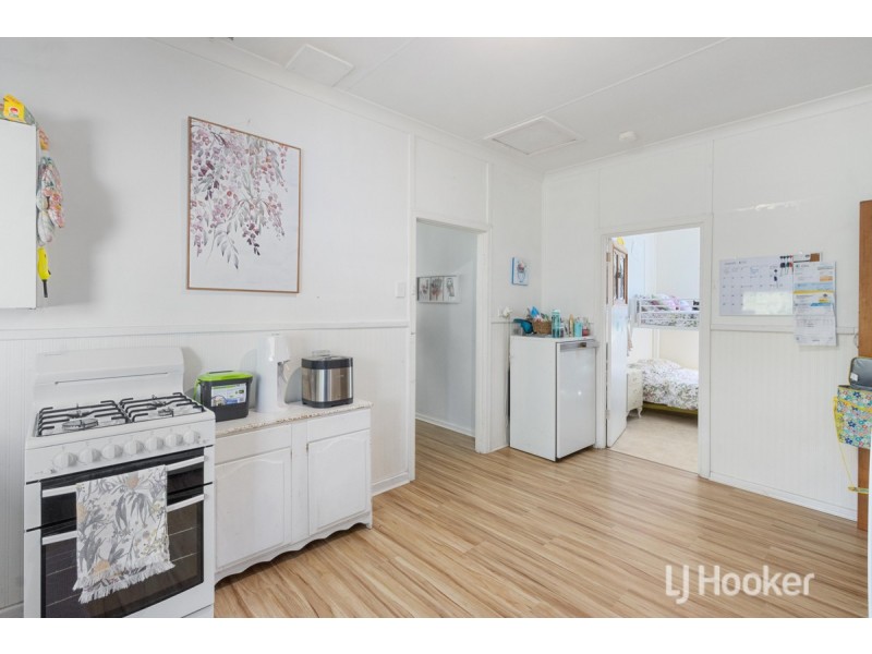 61 Mckinley Street, Collie WA 6225