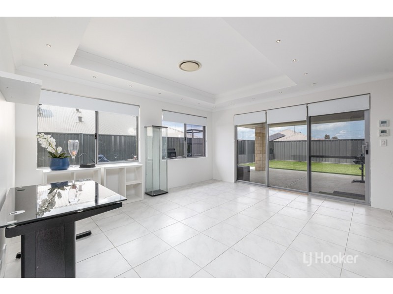 23 Henderson Crescent, Australind WA 6233