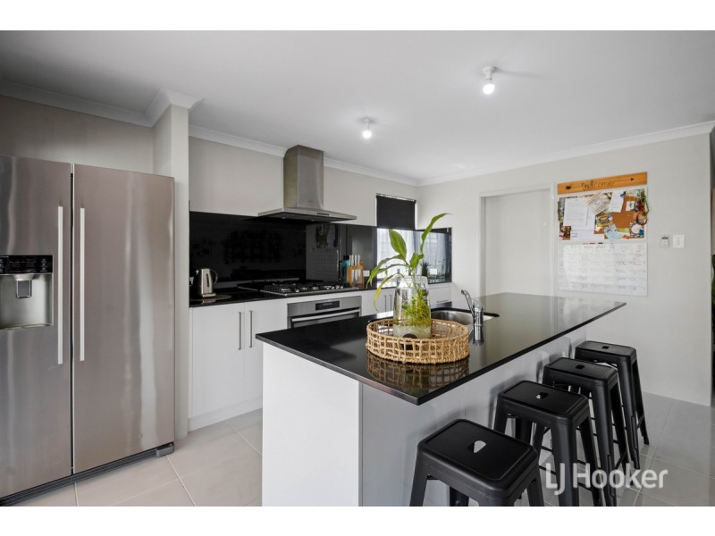 18 Mercury Pass, Australind WA 6233