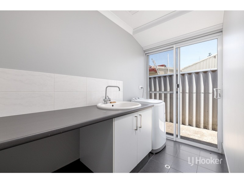 4 Timperley Road, South Bunbury WA 6230