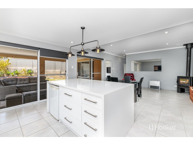4 Timperley Road, South Bunbury WA 6230