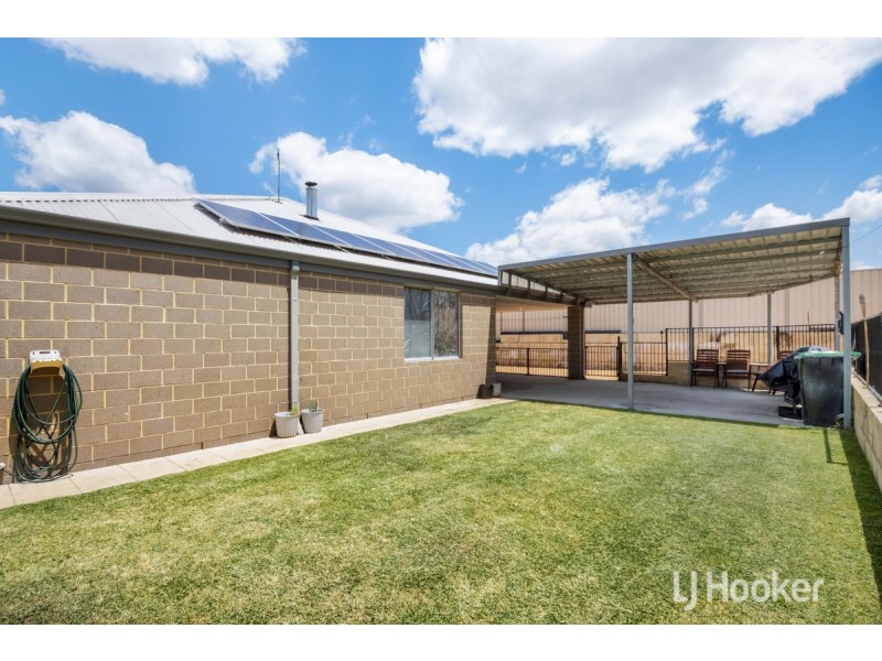 10 Irwin Street, Collie WA 6225