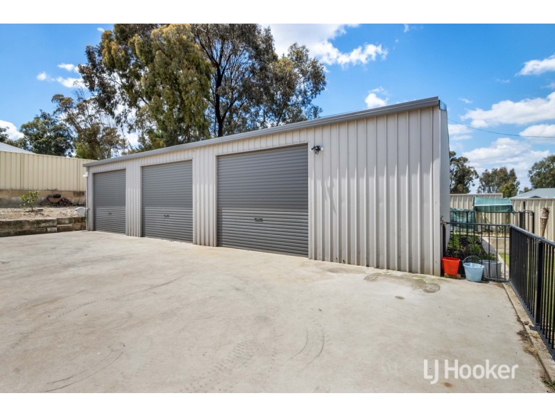 10 Irwin Street, Collie WA 6225