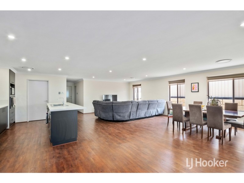 10 Irwin Street, Collie WA 6225