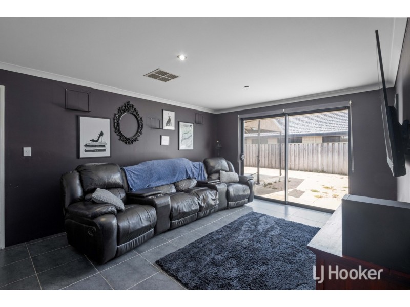 9 Sherwood Road, Australind WA 6233