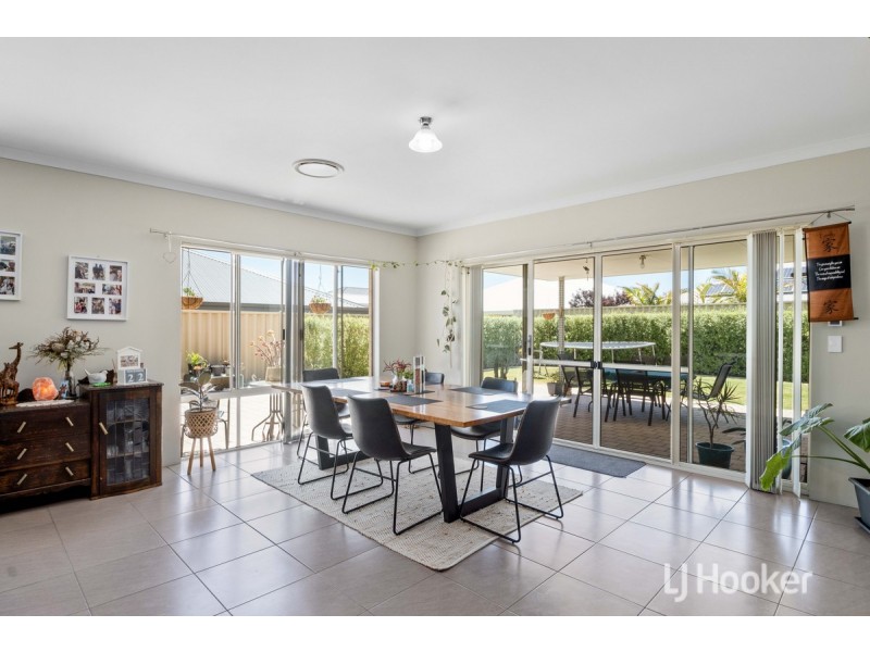 71 Hazelgrove Crescent, Millbridge WA 6232