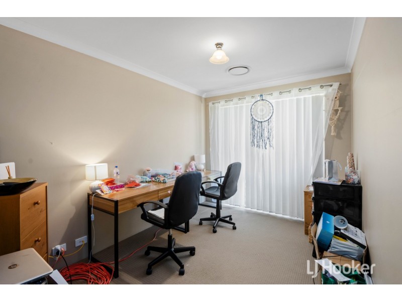 71 Hazelgrove Crescent, Millbridge WA 6232