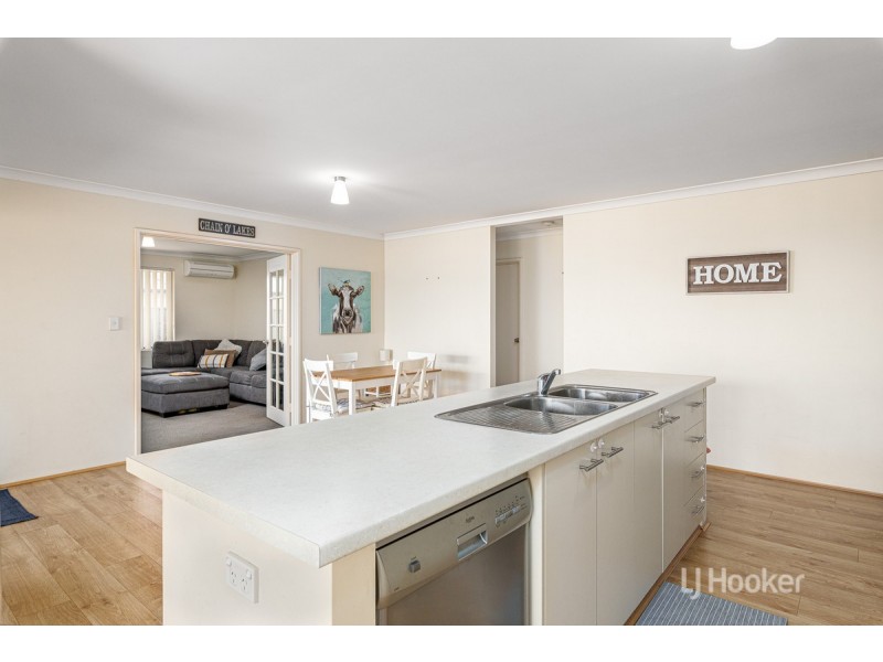 14 Cockatoo Gate, Australind WA 6233