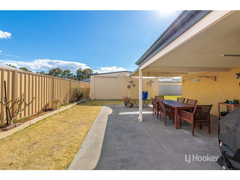 14 Cockatoo Gate, Australind WA 6233