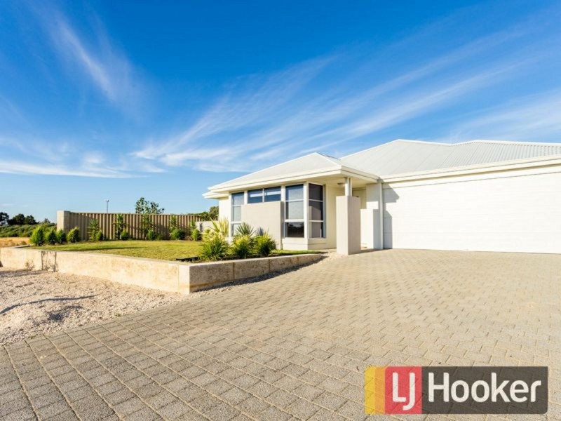 22 Hazelgrove Crescent, Millbridge WA 6232