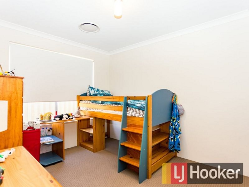 22 Hazelgrove Crescent, Millbridge WA 6232