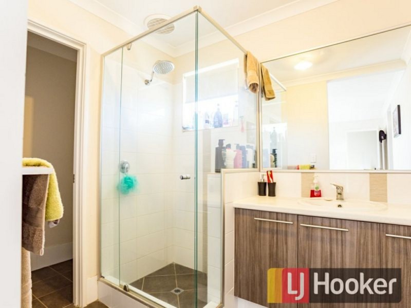22 Hazelgrove Crescent, Millbridge WA 6232