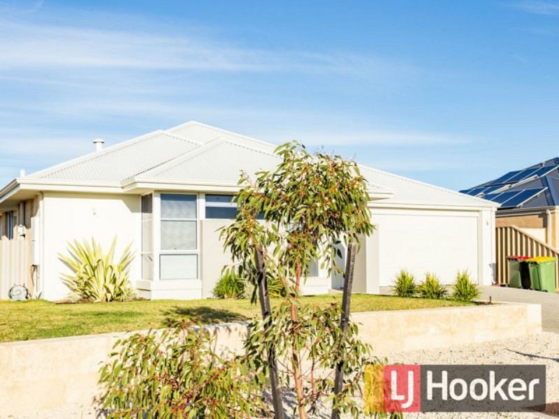 22 Hazelgrove Crescent, Millbridge WA 6232
