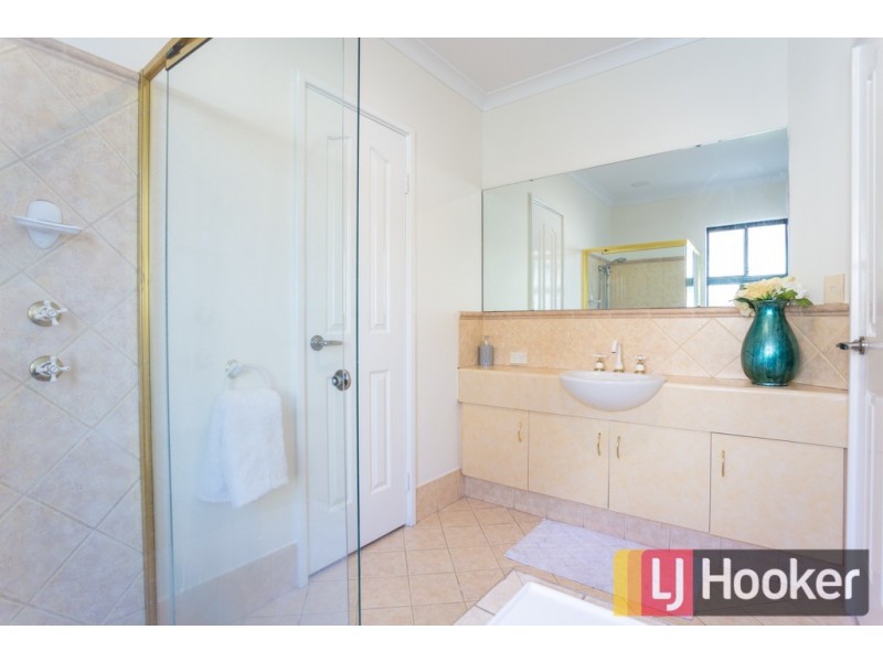 16 Pickworth Retreat, Pelican Point WA 6230