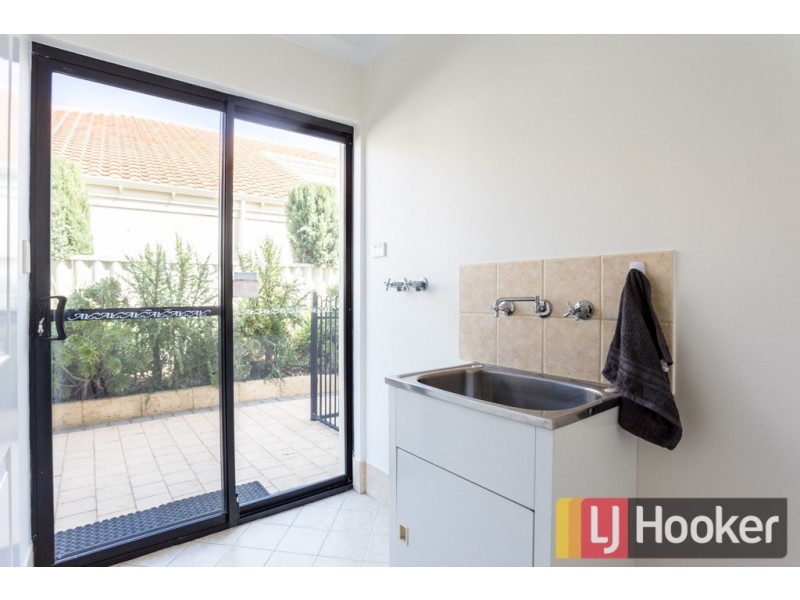 16 Pickworth Retreat, Pelican Point WA 6230