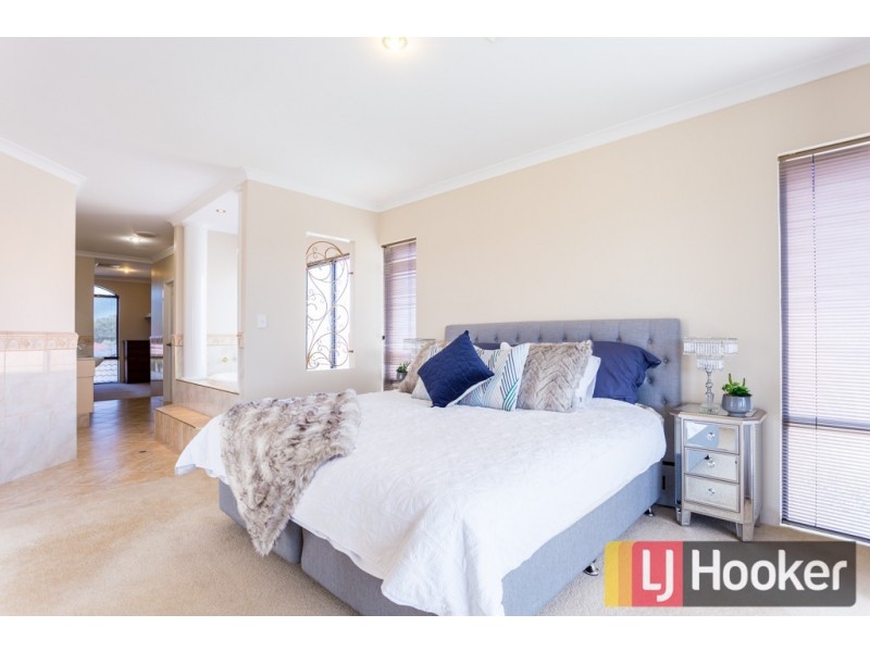 16 Pickworth Retreat, Pelican Point WA 6230