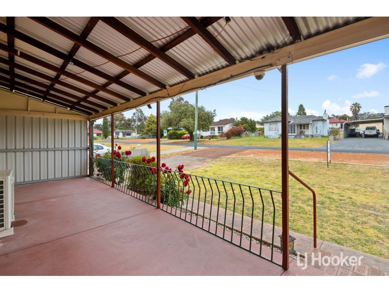 1 Fawdon Way, Collie WA 6225
