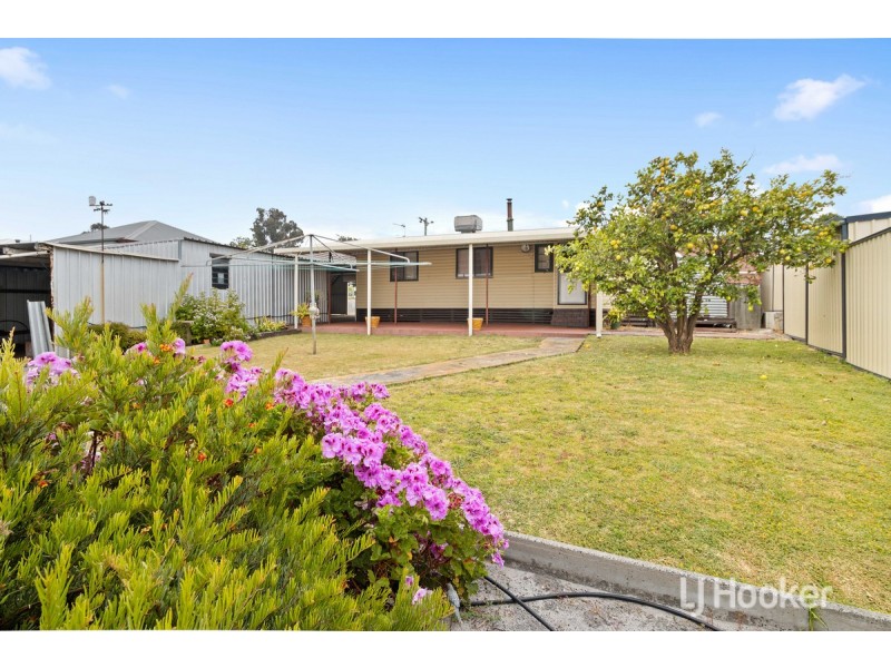 1 Fawdon Way, Collie WA 6225