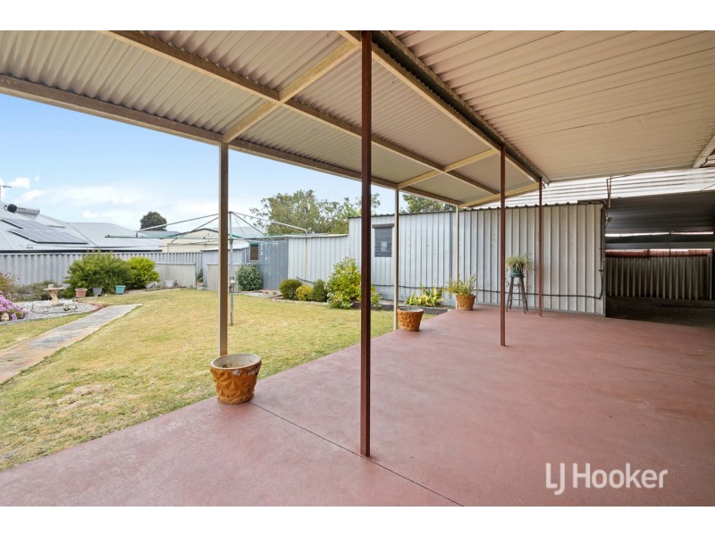 1 Fawdon Way, Collie WA 6225