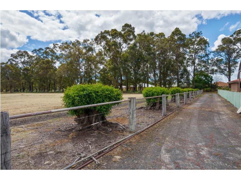 36 Timperley Street, Boyanup WA 6237