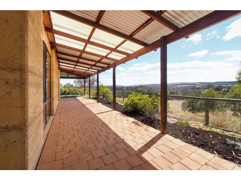 62 Rinns Road, Nannup WA 6275