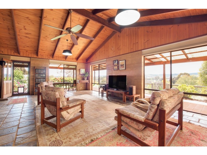 62 Rinns Road, Nannup WA 6275