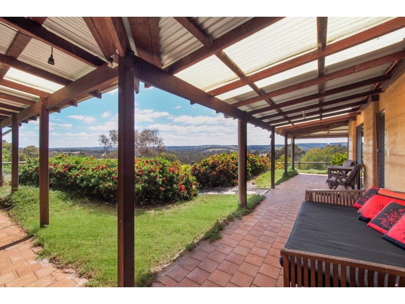 62 Rinns Road, Nannup WA 6275