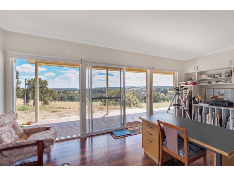 62 Rinns Road, Nannup WA 6275