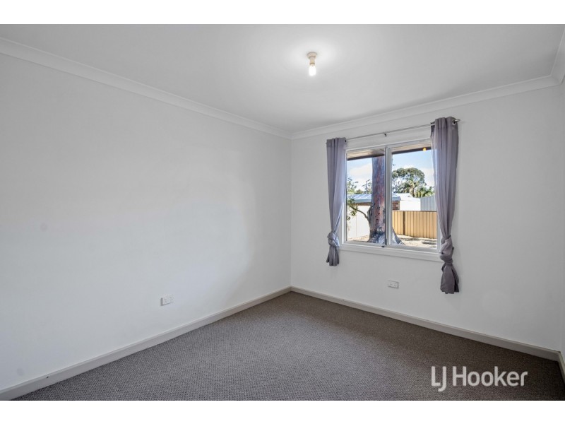 33 Wilkerson Way, Withers WA 6230