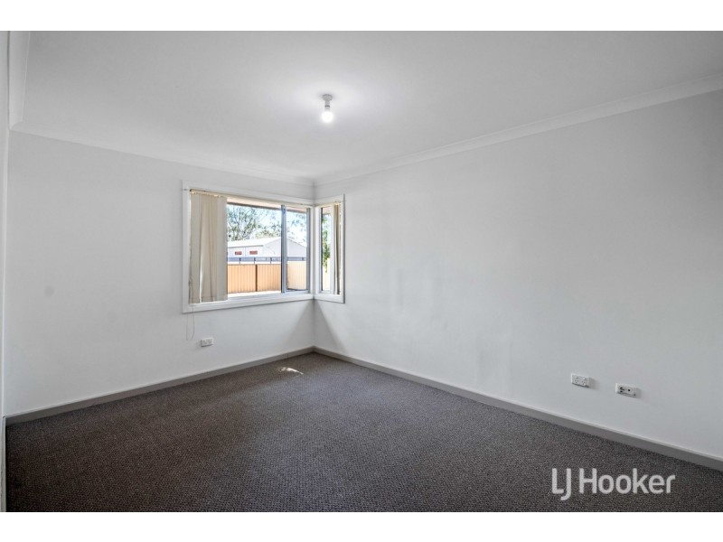 33 Wilkerson Way, Withers WA 6230