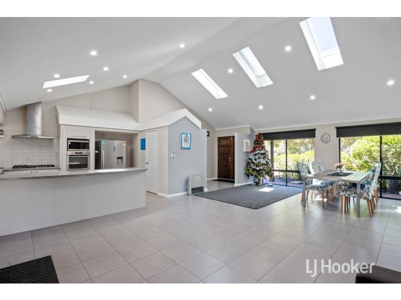 1 Bevan Loop, Roelands WA 6226