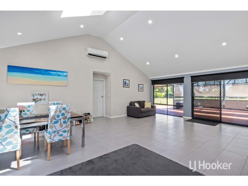 1 Bevan Loop, Roelands WA 6226