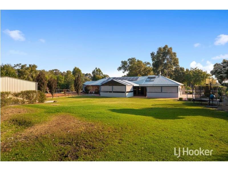 1 Bevan Loop, Roelands WA 6226