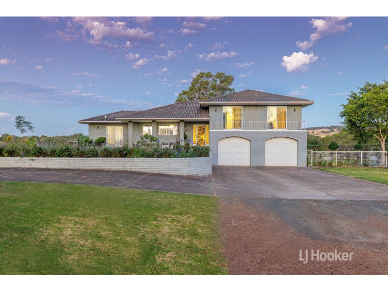 51 Shenton Road, Burekup WA 6227