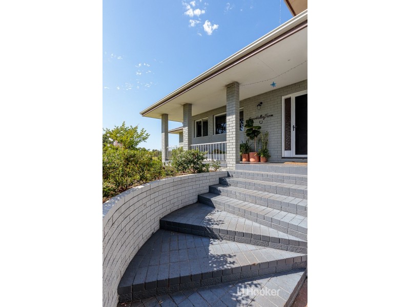 51 Shenton Road, Burekup WA 6227