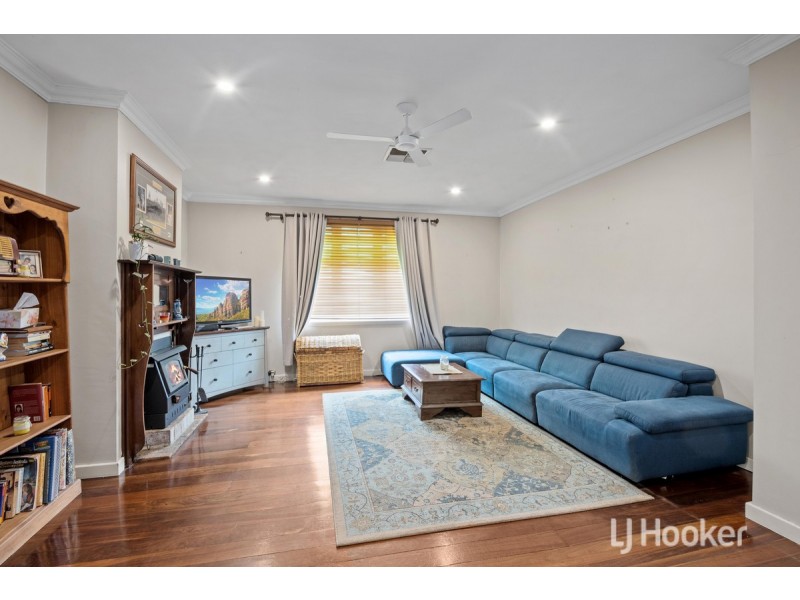 68 Deakin Street, Collie WA 6225