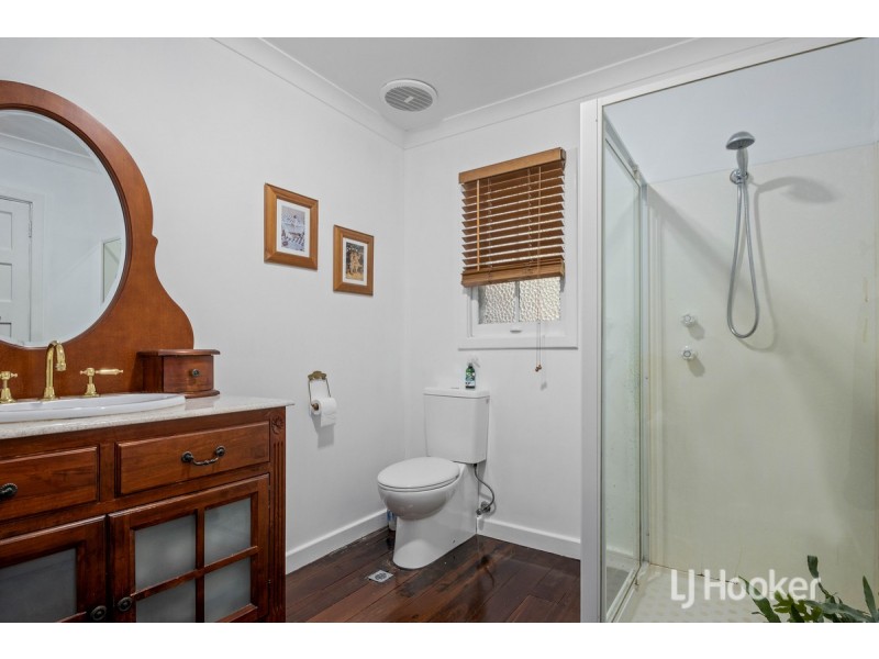 68 Deakin Street, Collie WA 6225