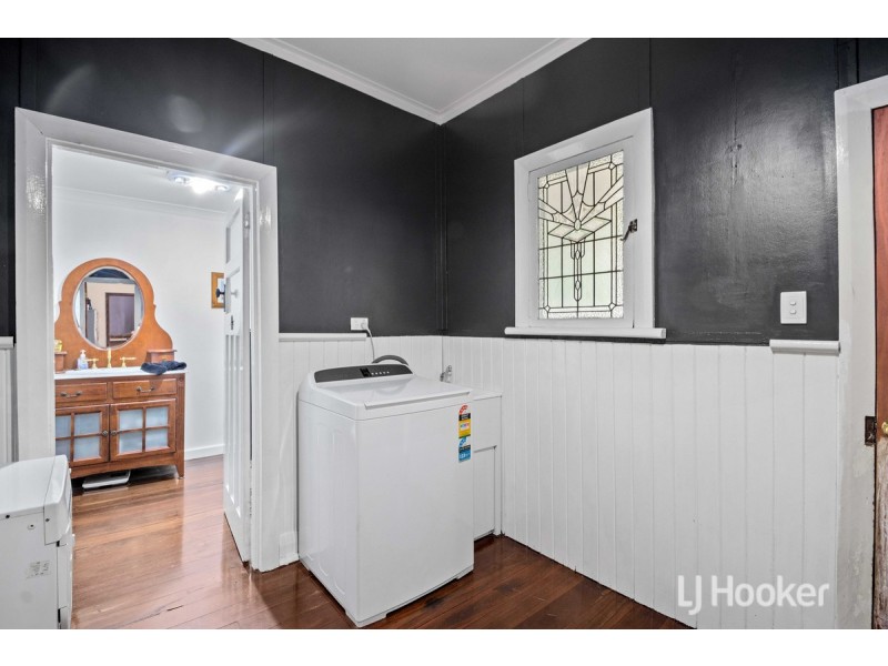 68 Deakin Street, Collie WA 6225