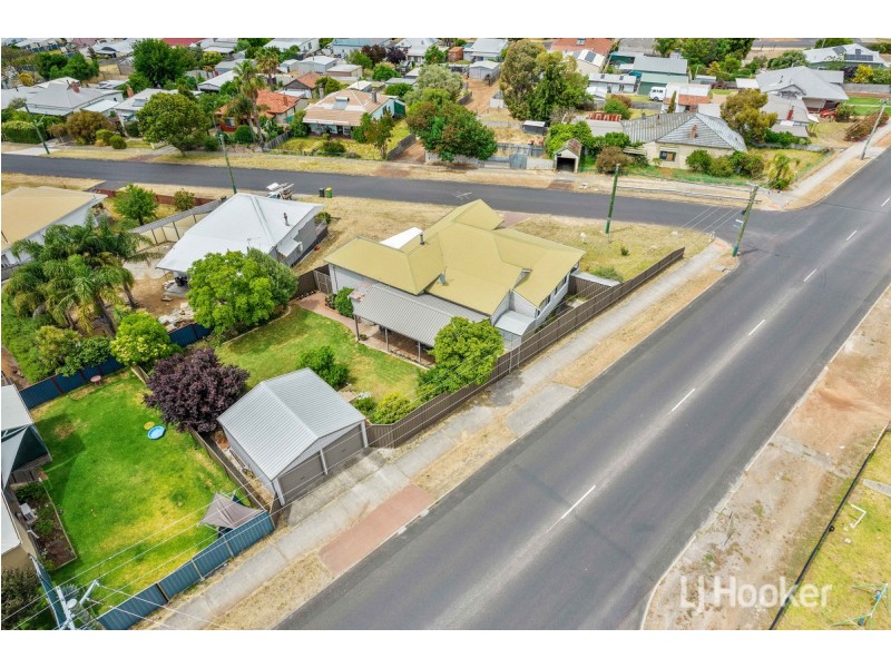 68 Deakin Street, Collie WA 6225