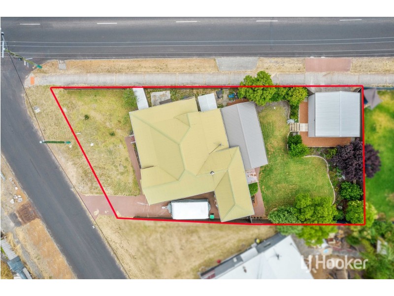 68 Deakin Street, Collie WA 6225