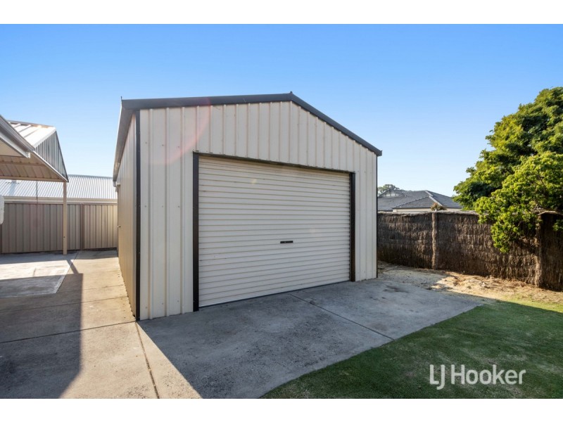 8 Grandite Fairway, Australind WA 6233