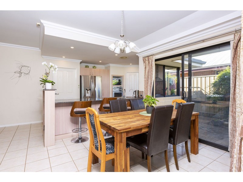 8 Rupara Circle, Quinns Rocks WA 6030