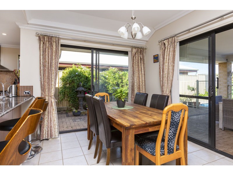 8 Rupara Circle, Quinns Rocks WA 6030