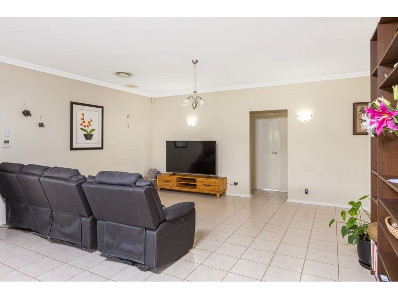 8 Rupara Circle, Quinns Rocks WA 6030