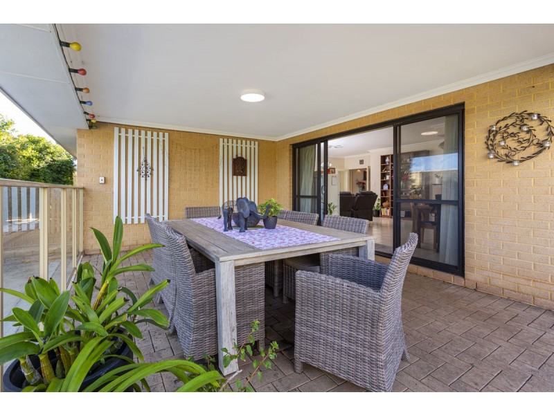 8 Rupara Circle, Quinns Rocks WA 6030