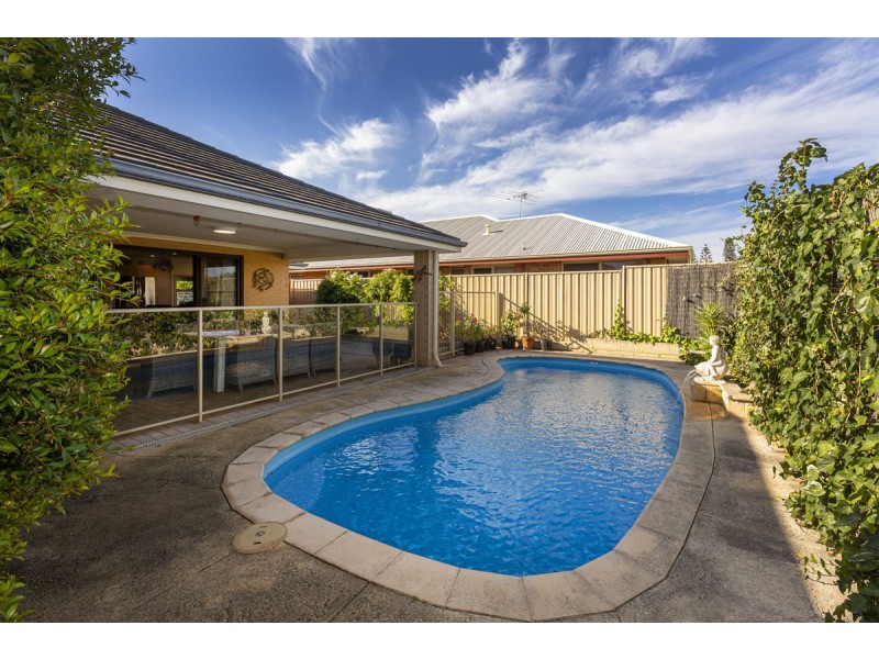 8 Rupara Circle, Quinns Rocks WA 6030