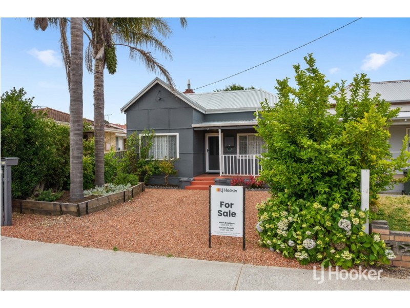 72 Johnston Street, Collie WA 6225