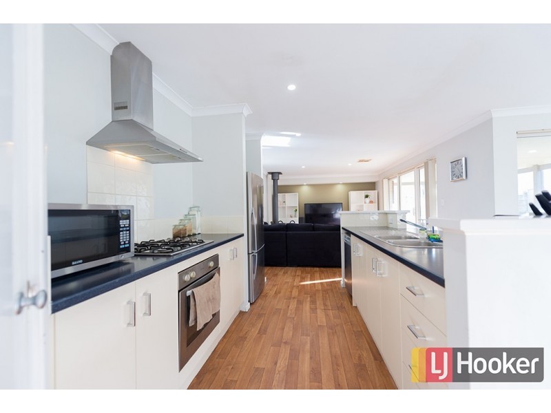 14 Polwarth Circuit, Eaton WA 6232