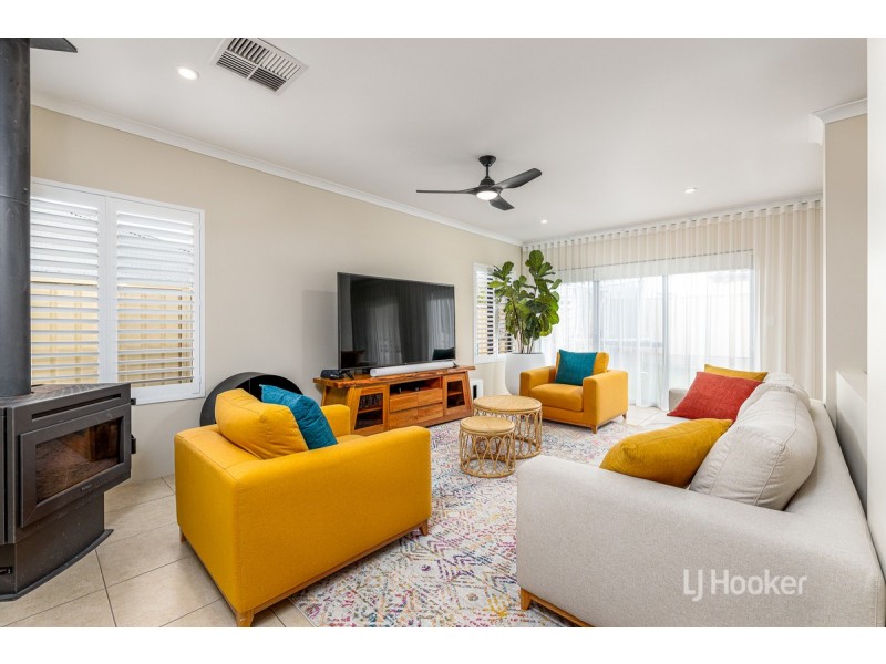 2 Cusworth Drive, Glen Iris WA 6230