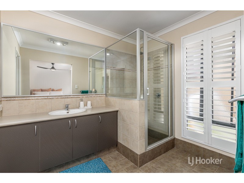 2 Cusworth Drive, Glen Iris WA 6230